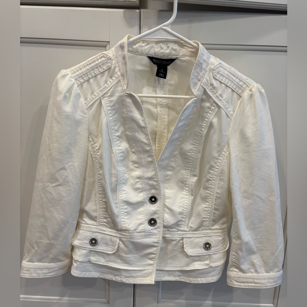 White House Black Market White Cotton Blazer - Size 4
